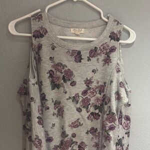 Ultra flirt  Gray long sleeve shoulder cut out  Floral  Top